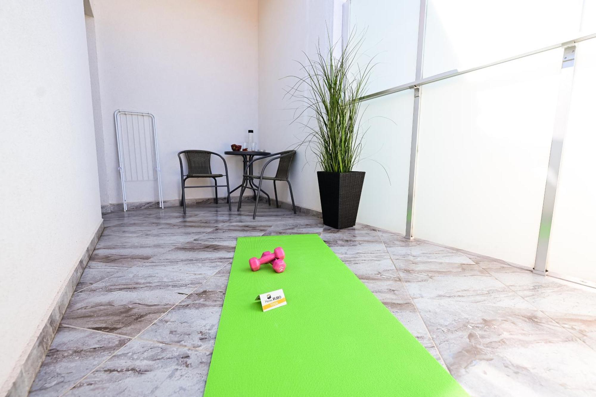 Rubo Hotel Szumen Zewnętrze zdjęcie