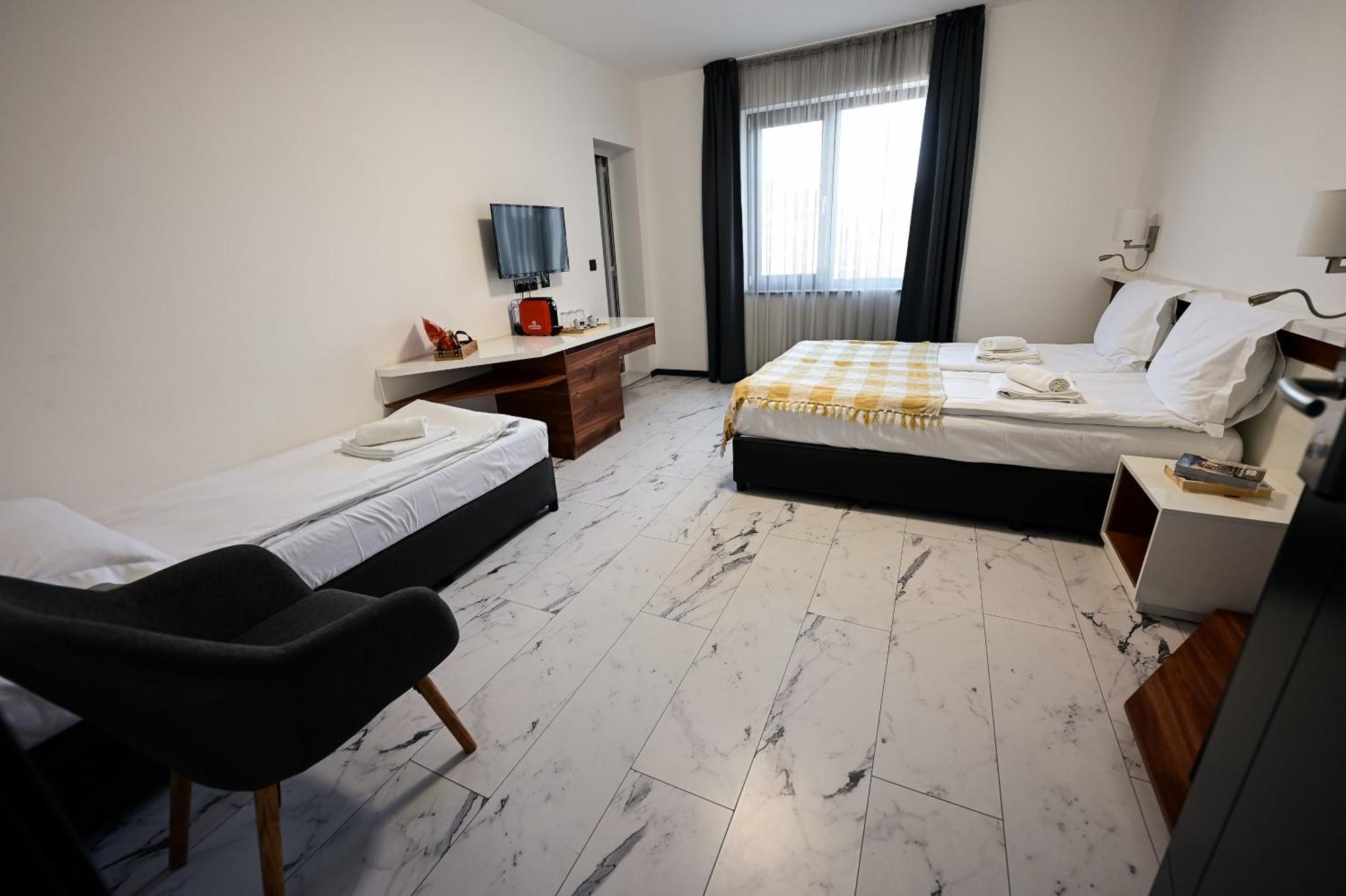 Rubo Hotel Szumen Zewnętrze zdjęcie