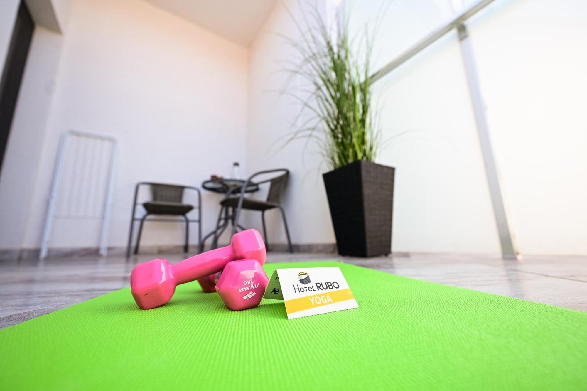 Rubo Hotel Szumen Zewnętrze zdjęcie